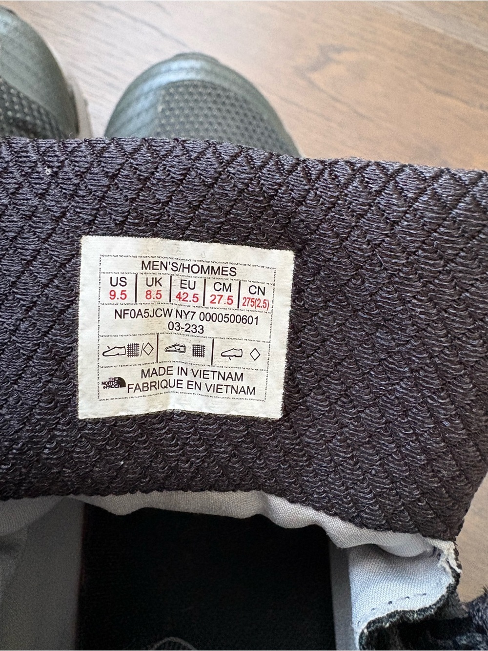 The North Face Men's Black and Gray VECTIV FastPack Mid FUTURELIGHT Hiking Boots - Picture 10 of 11